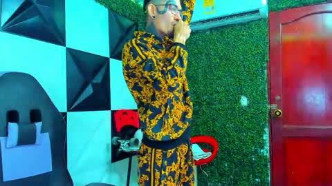 Snapshot of boy_tatto77 chatting on April 19, 5:34 pm boy_tatto77 online show from April 19, 5:34 pm