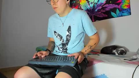 Edward ftm trans queerslave online show from December 22, 3:20 pm