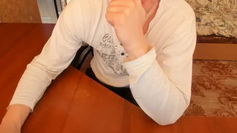 BoyApollon online show from February 19, 9:39 am