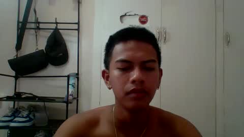 Snapshot of boyax16 chatting on December 7, 7:05 am boyax16 online show from December 7, 7:05 am