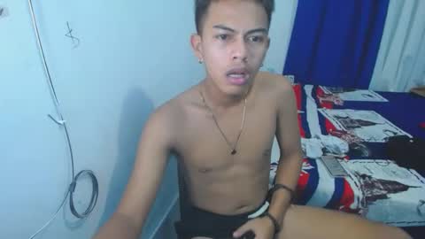 Snapshot of boyax16 chatting on December 27, 9:50 am boyax16 online show from December 27, 9:50 am