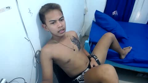 Snapshot of boyax16 chatting on January 6, 6:14 am boyax16 online show from January 6, 6:14 am