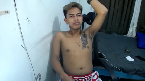 Snapshot of boyax16 chatting on February 8, 6:33 pm boyax16 online show from February 8, 6:33 pm