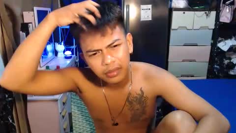 Snapshot of boyax16 chatting on September 21, 5:14 pm boyax16 online show from September 21, 5:14 pm