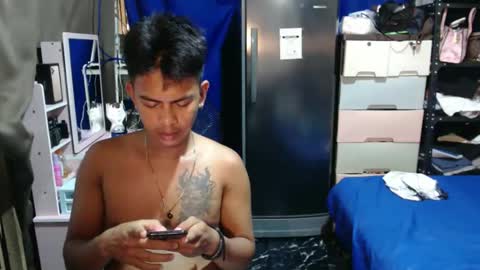 Snapshot of boyax16 chatting on September 22, 5:20 am boyax16 online show from September 22, 5:20 am