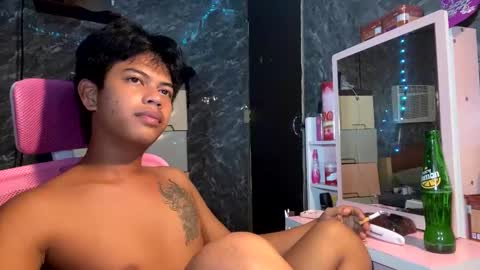 Snapshot of boyax16 chatting on November 22, 6:18 pm boyax16 online show from November 22, 6:18 pm