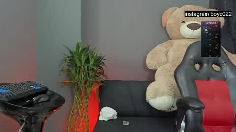 boyc02_ online show from February 16, 10:54 pm