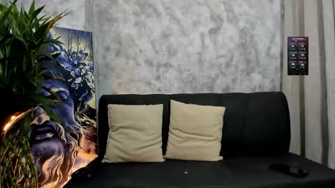 boyc02_ online show from November 17, 4:40 am