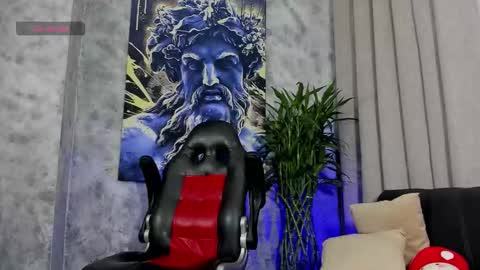 Snapshot of boyc02_ chatting on February 5, 12:37 am boyc02_ online show from February 5, 12:37 am