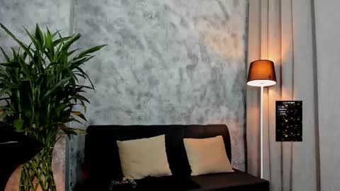 Snapshot of boyc02_ chatting on February 24, 11:03 pm boyc02_ online show from February 24, 11:03 pm