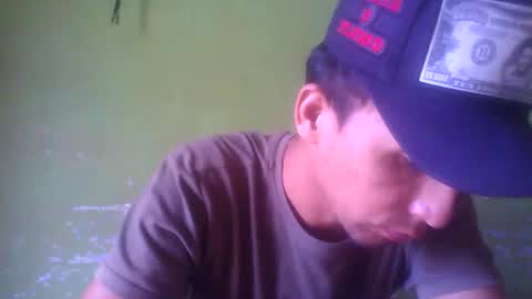 Snapshot of boycumlatino21 chatting on February 1, 7:13 pm Boy online show from February 1, 7:13 pm