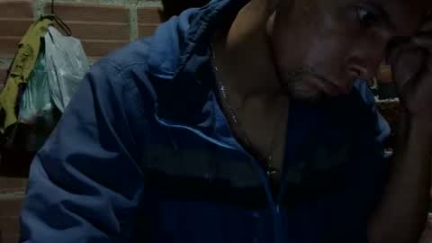 Snapshot of boycumlatino21 chatting on October 22, 3:07 am Boy online show from October 22, 3:07 am