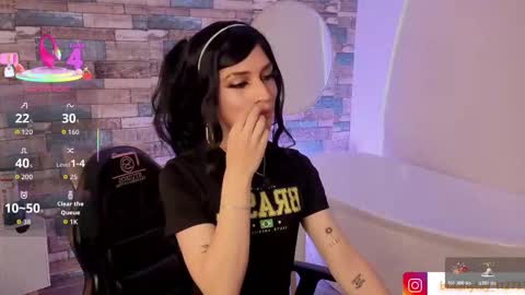 boyfox_tay online show from December 18, 7:53 pm