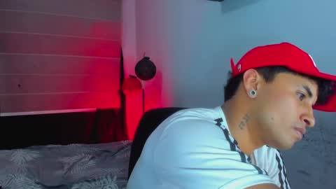 miguel  online show from January 3, 5:50 am