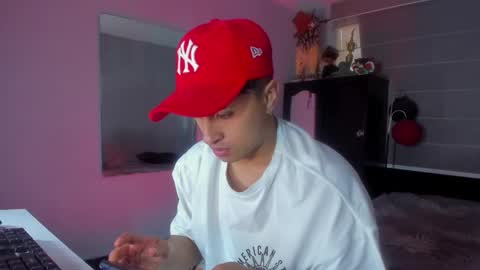 miguel  online show from January 16, 7:10 pm