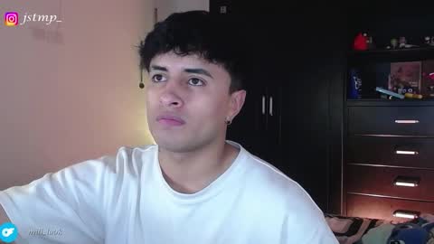 Snapshot of boylatin_777 chatting on March 11, 2:01 pm miguel online show from March 11, 2:01 pm