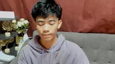 HI IM JAMES DONT FORGET GIVE ME THUMBS UP AND JOIN TO MY FANCLUB online show from September 19, 8:53 pm