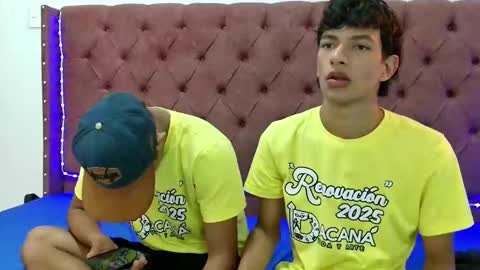 ALEX - TAYLER  -MIKE online show from January 31, 1:45 pm