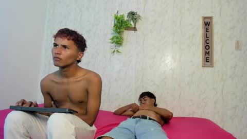 ALEX - TAYLER  -MIKE online show from March 26, 1:22 am