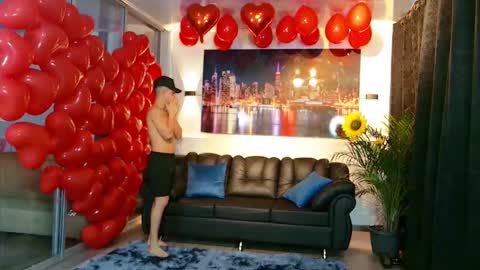 Angelo Mark Fernando Taylor online show from February 9, 11:36 am