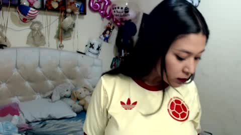 nikky and jeik online show from January 22, 8:38 pm