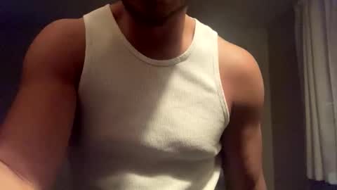 Snapshot of boytoy8969 chatting on January 8, 2:25 am boytoy8969 online show from January 8, 2:25 am