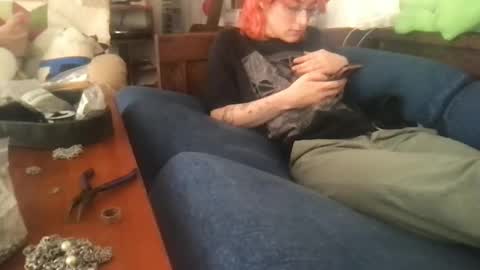 boywithbug online show from January 28, 7:00 pm