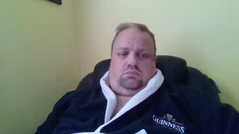 Snapshot of boyz2whyz chatting on September 17, 11:34 am boyz2whyz online show from September 17, 11:34 am