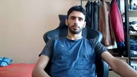 boyzinm2 online show from March 18, 1:14 pm