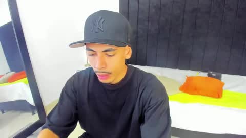 Snapshot of brad_usma chatting on February 2, 4:05 am BRAD USMA online show from February 2, 4:05 am