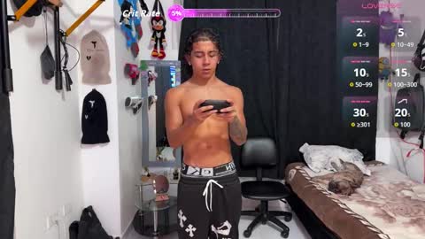 Bradley Strong online show from September 30, 7:24 am