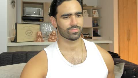 bradleymartin7 online show from October 22, 11:15 pm