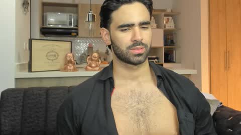 bradleymartin7 online show from October 31, 11:06 pm