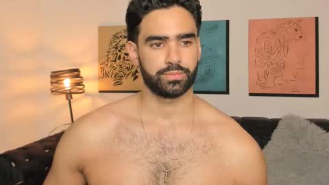 bradleymartin7 online show from February 11, 1:10 am