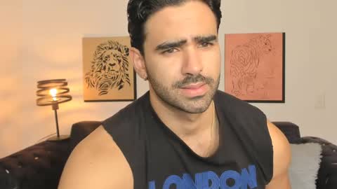 bradleymartin7 online show from April 7, 2:06 pm