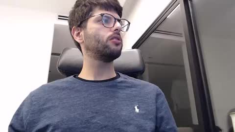 Snapshot of brads91 chatting on December 1, 8:20 pm brads online show from December 1, 8:20 pm