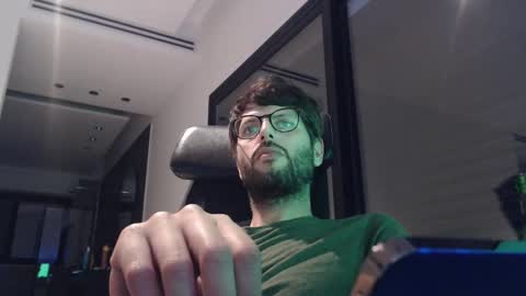 Snapshot of brads91 chatting on October 1, 9:54 pm brads online show from October 1, 9:54 pm