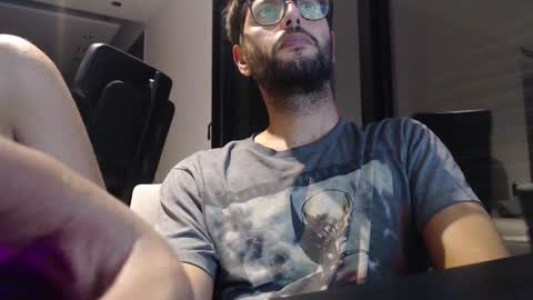 Snapshot of brads91 chatting on November 8, 9:57 pm brads online show from November 8, 9:57 pm