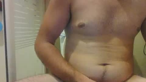 Snapshot of bradynoggle chatting on November 1, 3:36 pm bradynoggle online show from November 1, 3:36 pm