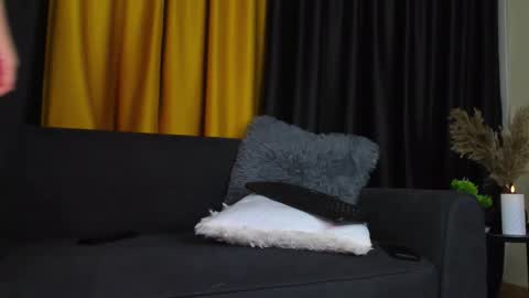 Snapshot of brailkims chatting on February 14, 6:59 pm Brail online show from February 14, 6:59 pm