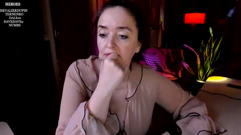 Snapshot of braingirl chatting on December 1, 7:25 pm I see you X-twitter its braingirl online show from December 1, 7:25 pm