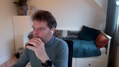 Bram online show from December 20, 9:00 am