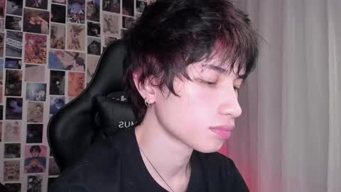 Snapshot of brand741 chatting on October 17, 5:54 am Brand online show from October 17, 5:54 am