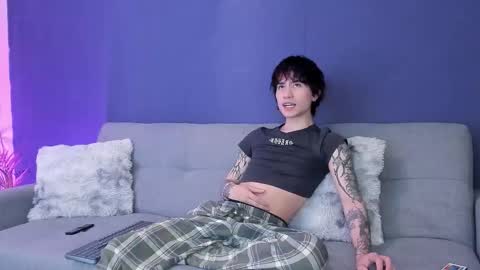 Snapshot of brand741 chatting on November 21, 6:12 am Brand online show from November 21, 6:12 am