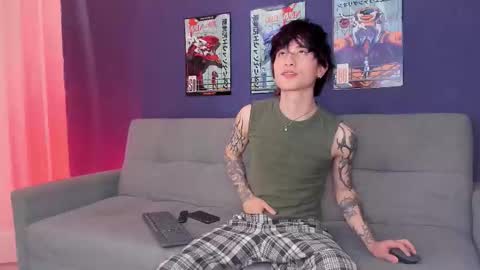 Snapshot of brand741 chatting on December 15, 11:53 pm Brand online show from December 15, 11:53 pm