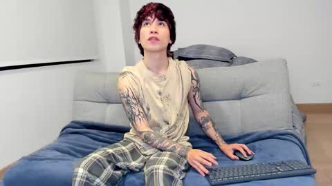 Snapshot of brand741 chatting on January 6, 6:17 am Brand online show from January 6, 6:17 am