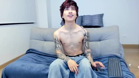 Snapshot of brand741 chatting on January 7, 3:53 am Brand online show from January 7, 3:53 am