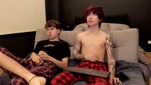 Snapshot of brand741 chatting on February 12, 8:53 am Brand online show from February 12, 8:53 am