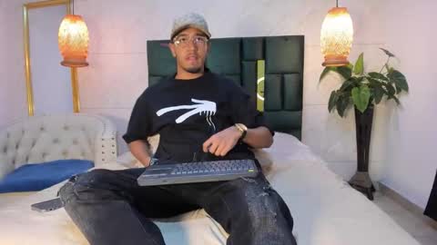 Brand  online show from November 28, 11:35 am