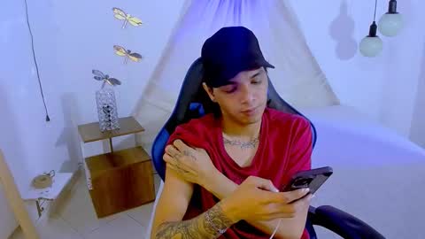 B R A N D online show from November 12, 2:39 pm